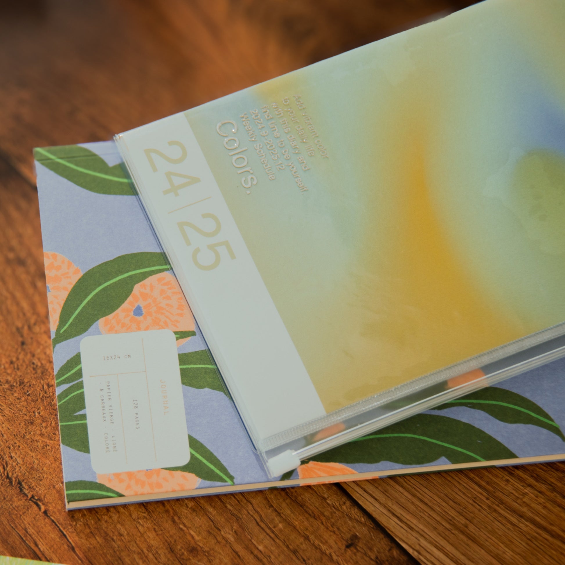 2024-2025 Gradient Weekly A6 Diary - Green