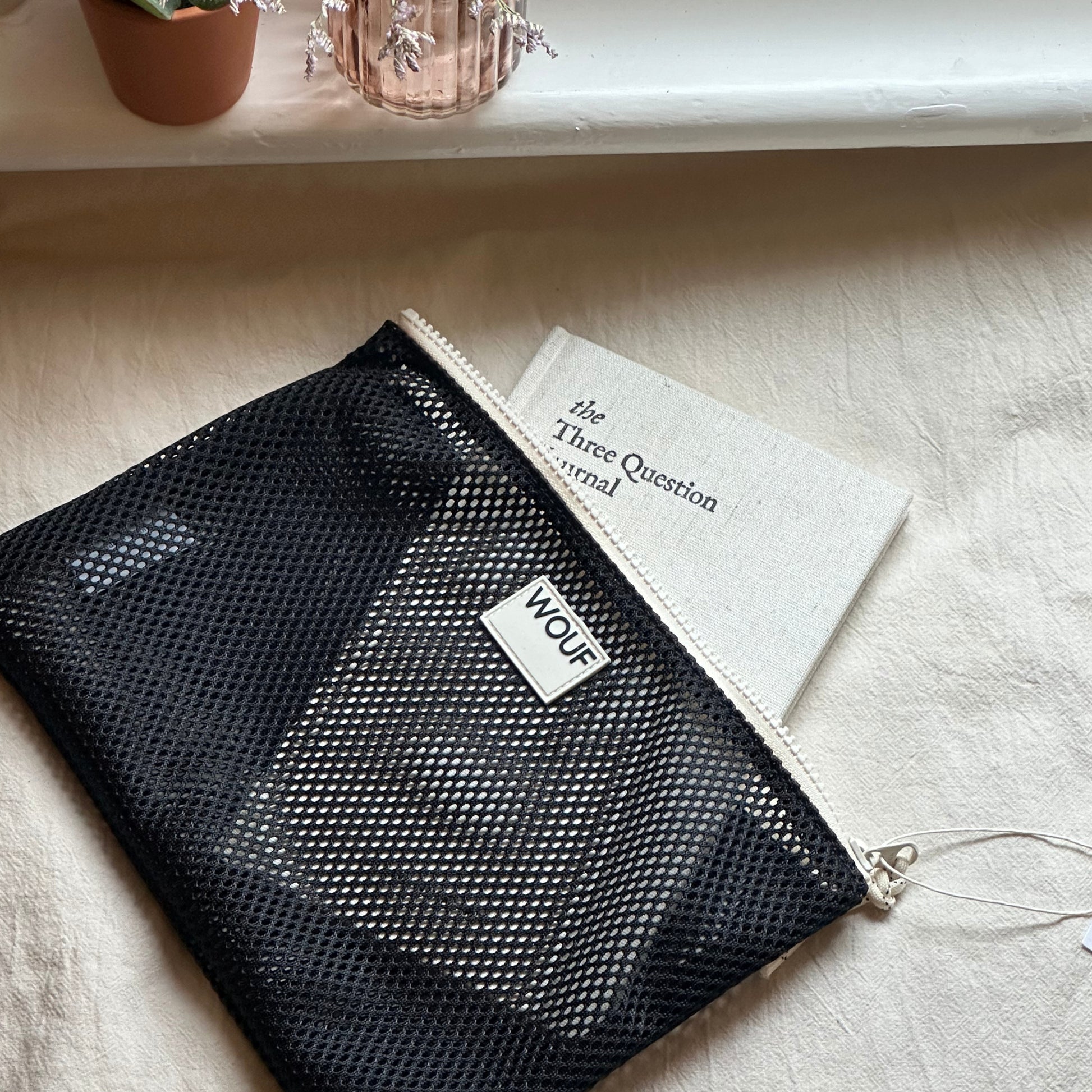 Wouf Black Mesh Pouch - Onyx