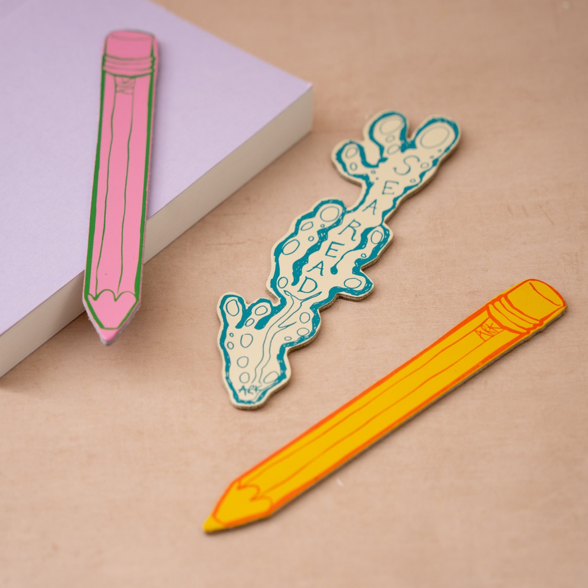 Seareads Bookmark - Cream