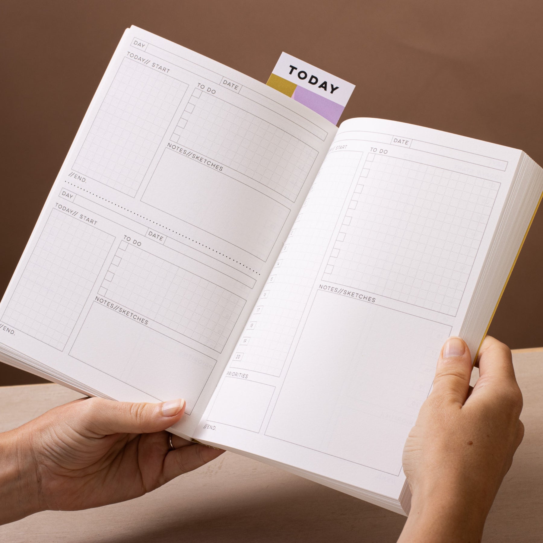 Daily Undated Planner A5 - Flora No. 1