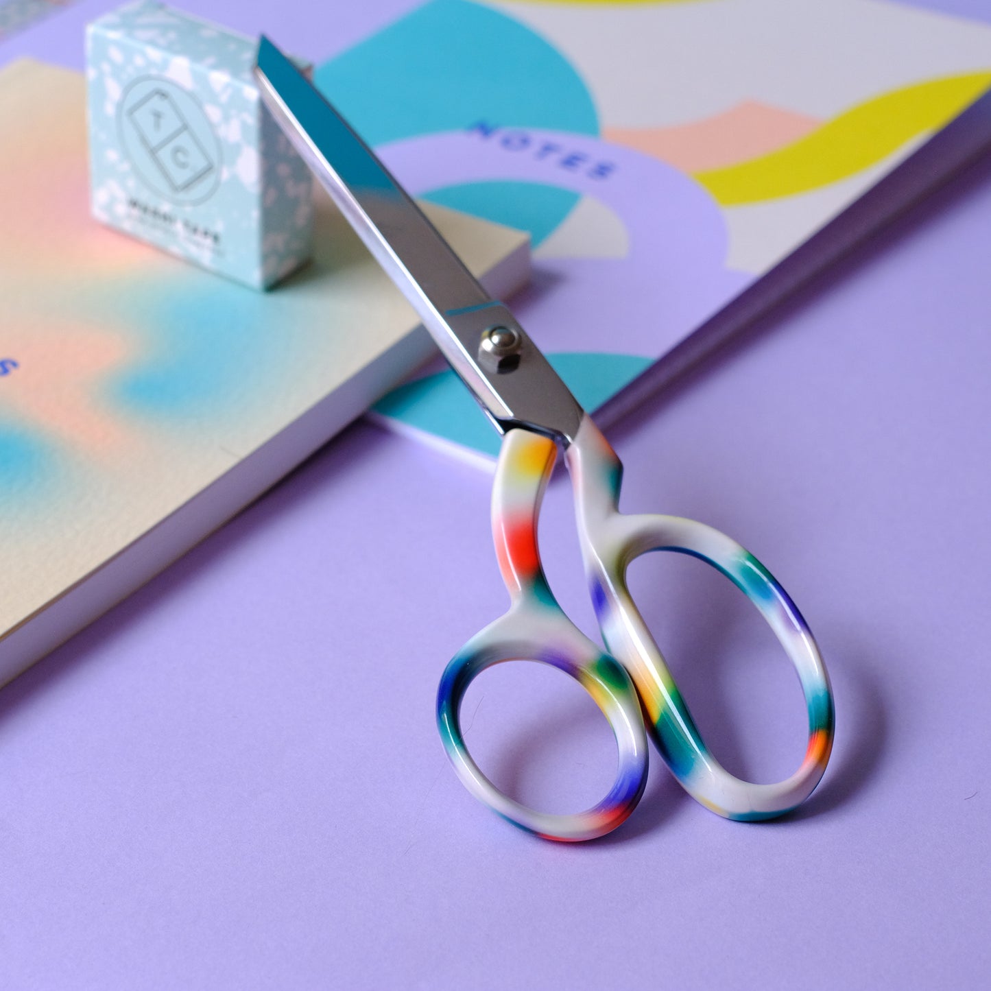 Gradient Print Paper Scissors